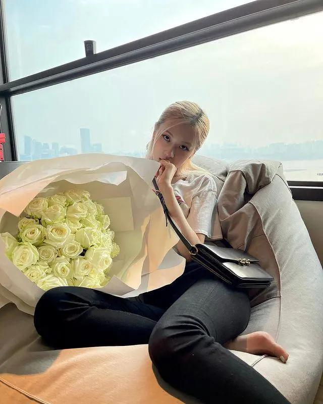 适合春天背的小众新款包推荐,春夏最值得入手的服装