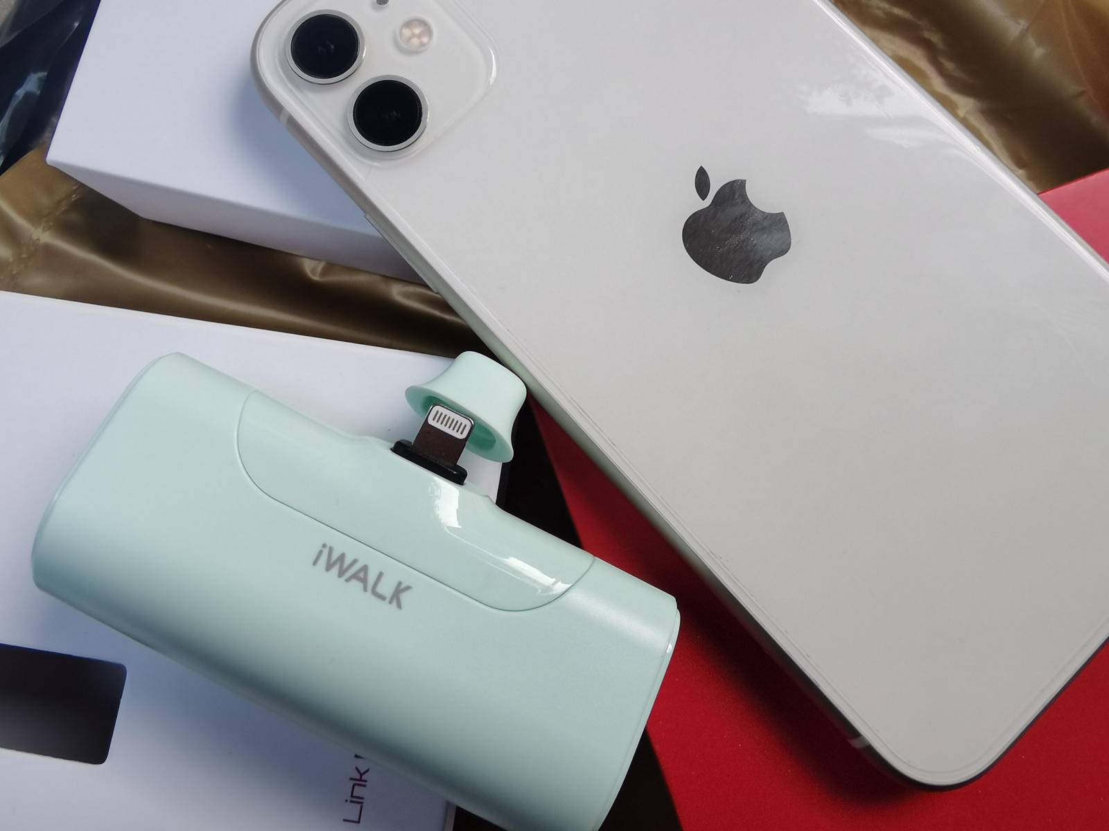 iwalk爱沃可口袋充电宝,iwalk爱沃可磁吸充电宝10000毫安