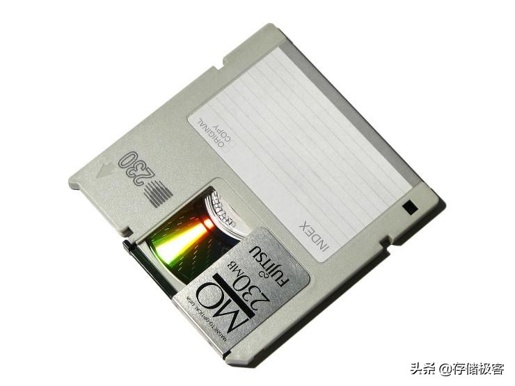 电脑硬盘经历了几代了,电脑硬盘发展史