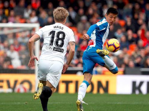 武磊西甲首次首发表现可圈可点！一细节看武磊跑位绝对世界级！