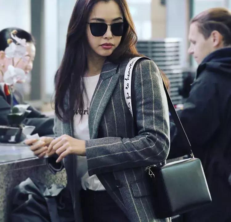 欧韩爆款包包,韩系轻奢小众高级感包包