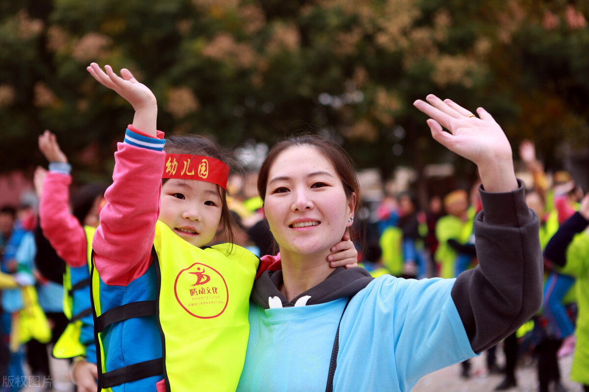 军事亲子运动会活动方案,小班亲子运动会活动方案