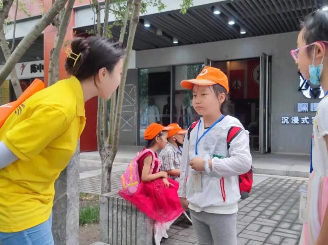 两个黄鹂趣味课堂,两个黄鹂主题课