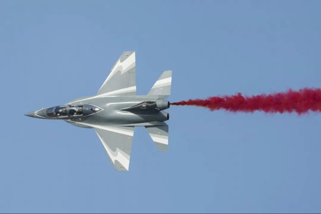 迪拜航展中国战机销售感言,迪拜航展订单看世界经济