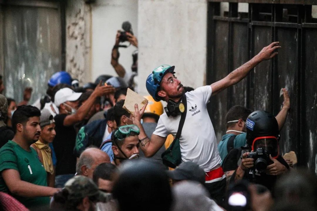 经济崩溃是怎样发生的,经济崩溃的后果