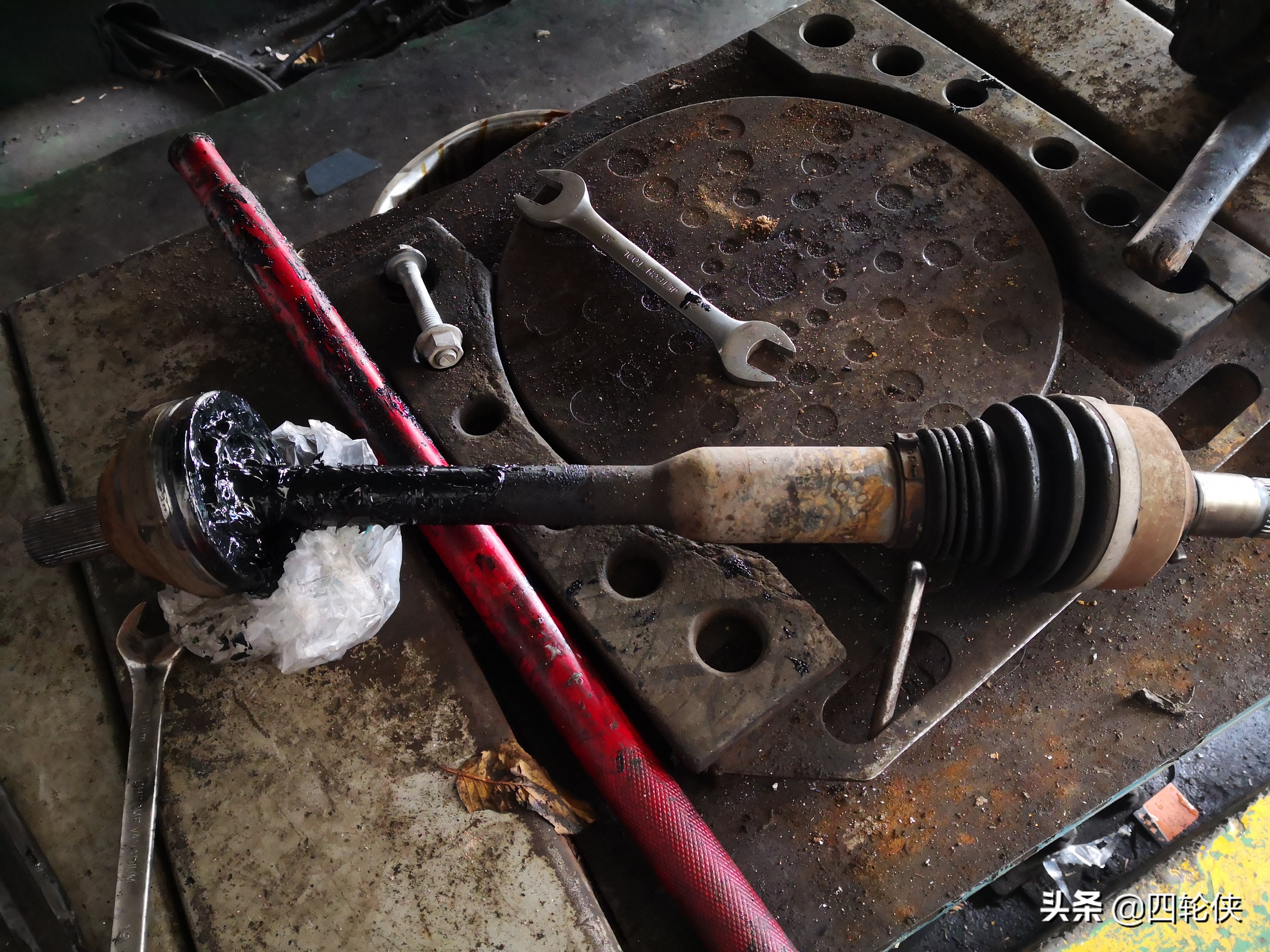 11款沃尔沃xc60外球笼套更换,沃尔沃xc60更换球笼套