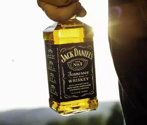 杰克丹尼加冰后续,一瓶杰克丹尼兑几瓶绿茶