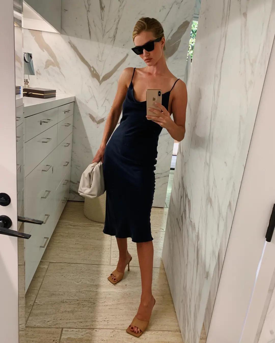 圆脸女生怎么选墨镜,圆脸女生如何选择大牌眼镜