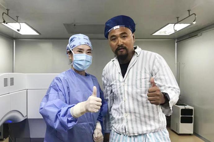 成都华厦眼科医院全飞秒手术过程,成都华厦眼科医院近视手术全飞秒