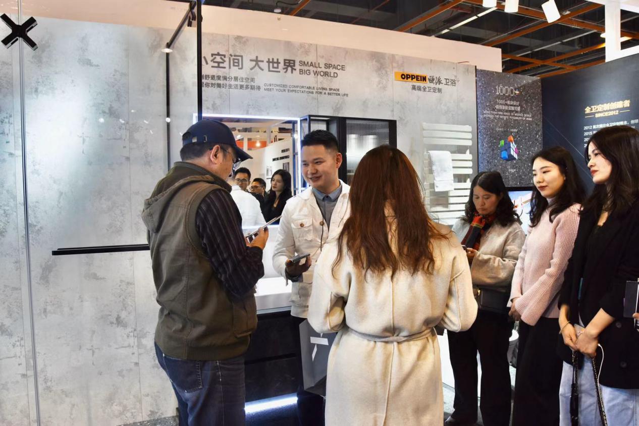 高端扇形淋浴房定制,有设计感的高端轻奢淋浴房