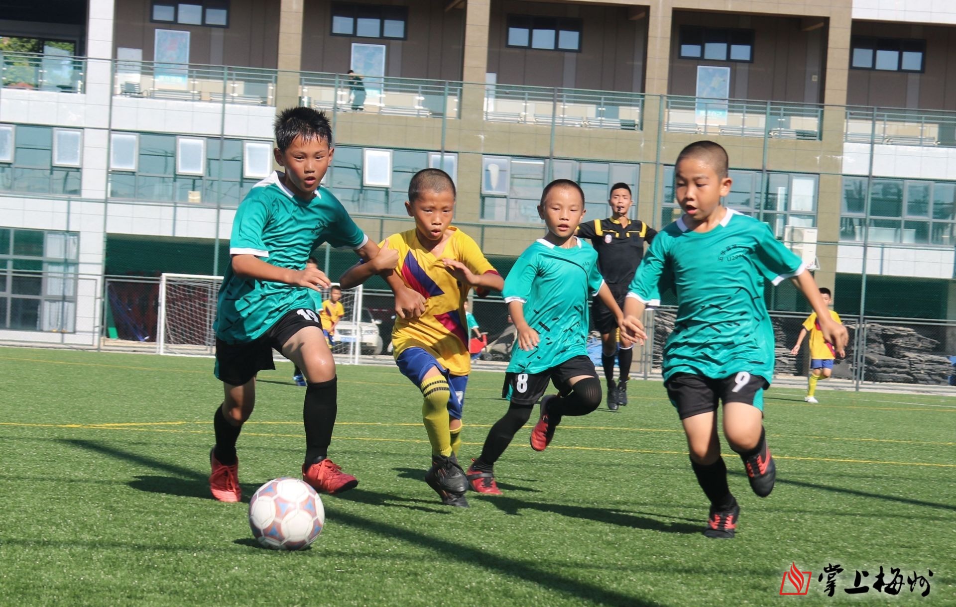 绿茵场上的较量！五华校园足球四级联赛落幕，冠军花落谁家？