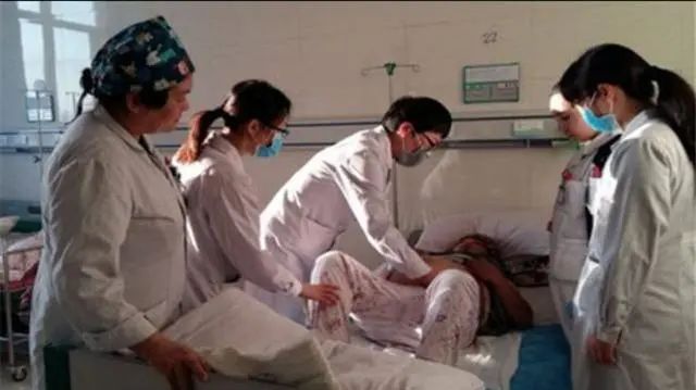 40岁的二胎妈妈年轻秘诀,40岁生二胎的忠告