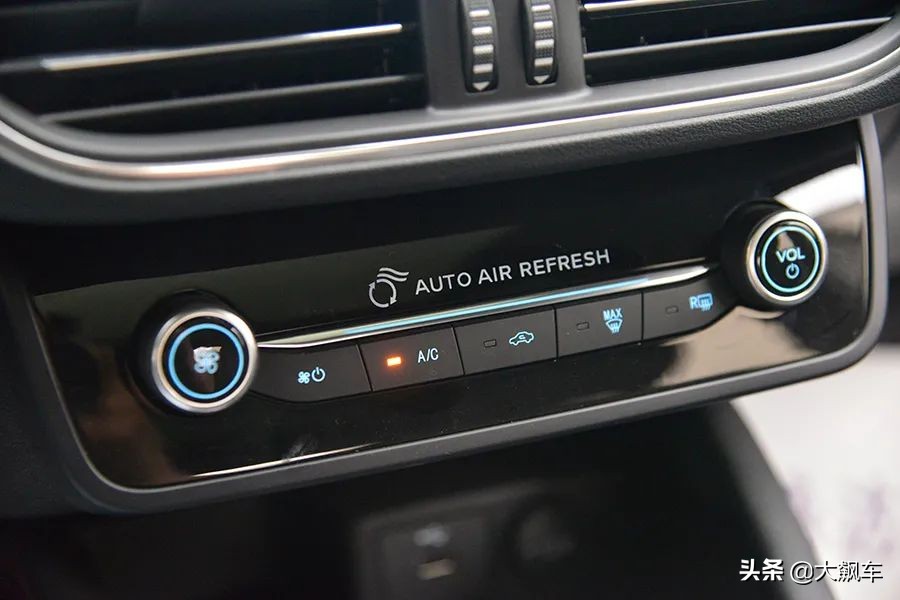 现在的福克斯是几缸,福克斯为什么变得不一样