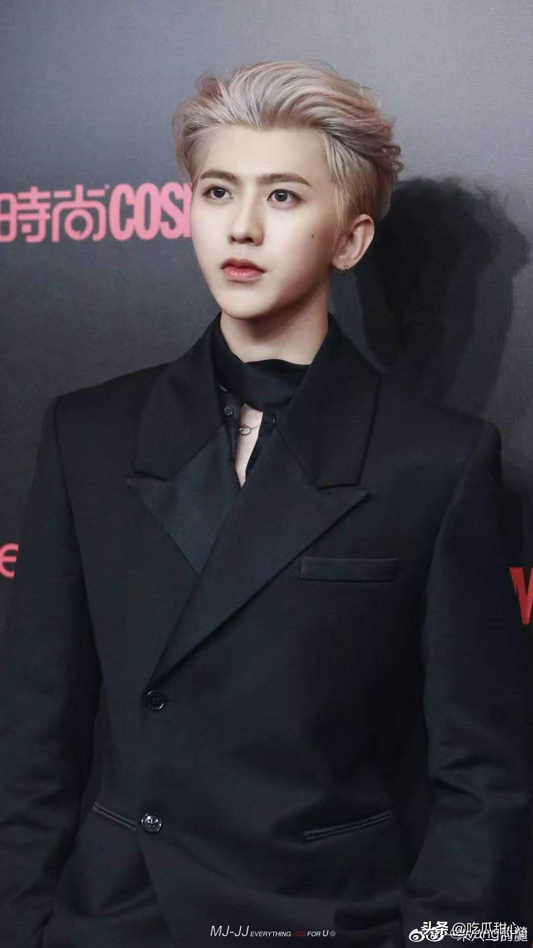 cosmo时尚盛典2020李沁,cosmo时尚盛典李沁访问