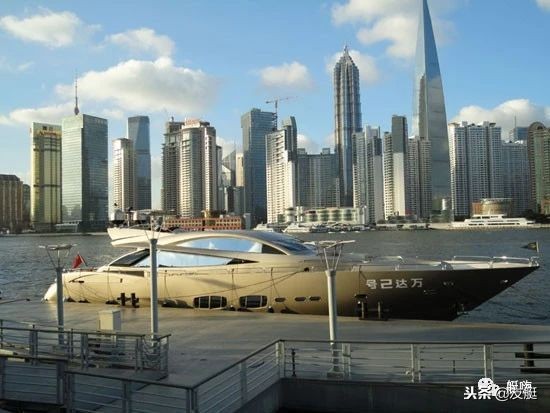 sunseeker游艇4000万,有劳斯莱斯之称的游艇品牌