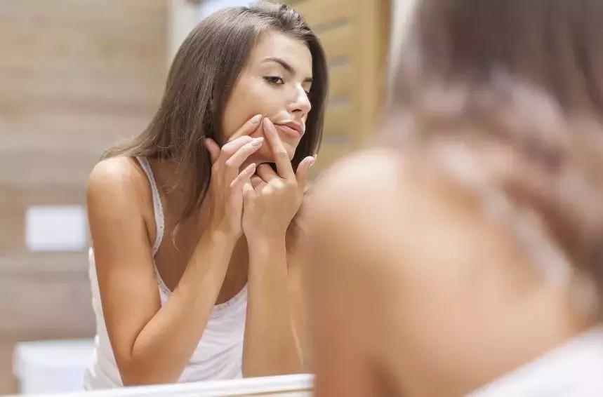 湿气重的10大征兆是什么,湿气重的人最怕这种食物你知道吗