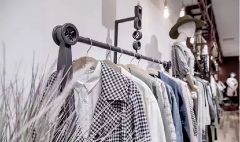 对比阿依莲、CCDD，这个少淑女装更受90、95后的青睐