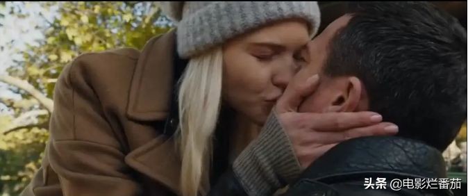 「安娜」这个美艳冰霜的顶级超模，让法国人拍的间谍片太“欲”了