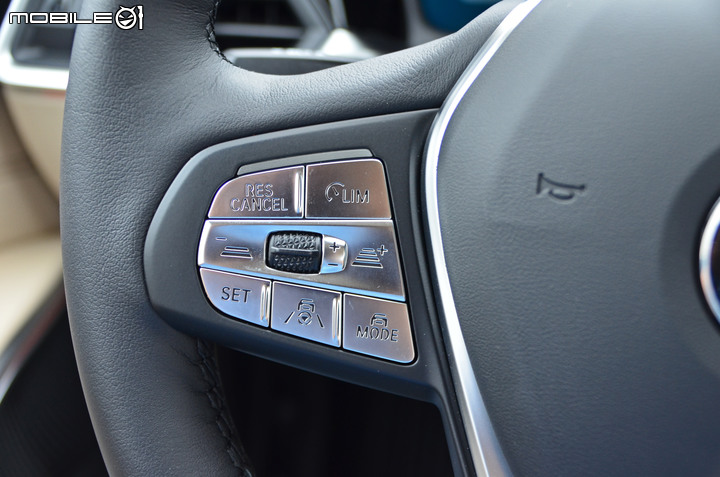 宝马318iLuxury试驾,内敛低调却又让人爱不释手