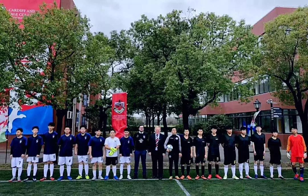 中式教育vs英式教育,英式教育和中式教育视频