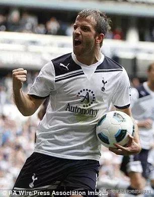 从夏普到世嘉,从德国好顺到库尔斯啤酒:英超豪门球衣广告的变迁