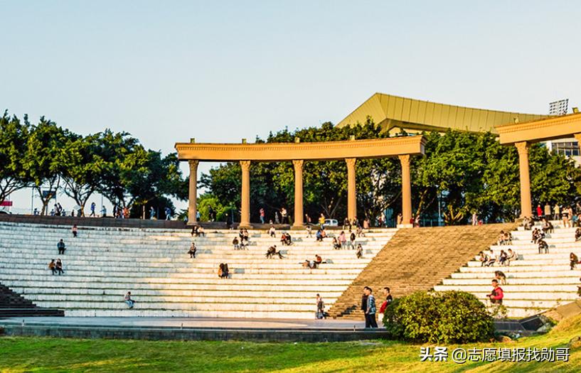 五院四系的法学排名,读法学要不要去五院四系为什么