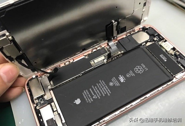 苹果手机灯光不亮摄像头不能拍照,苹果手机无信号还可以查到定位吗