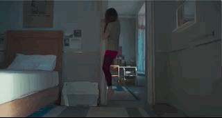 《五十度灰》女主新片，再次挑战大尺度