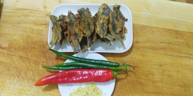 醋焖杂鱼,醋焖小杂鱼正宗做法