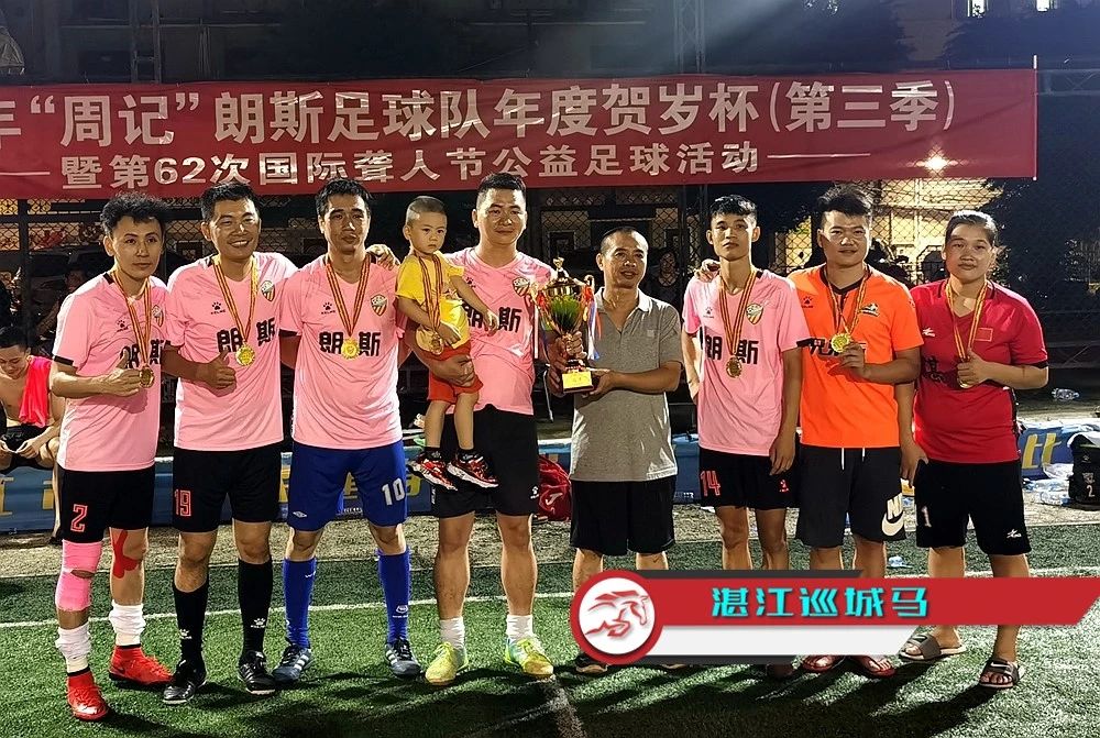 看这个视频，大家一定会为他点赞