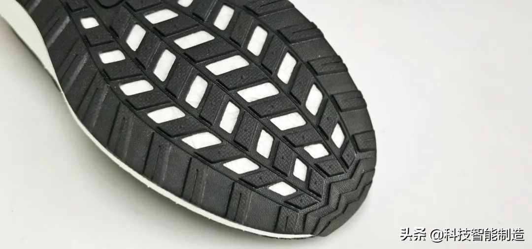 运动鞋防滑耐磨鞋底,耐克阿迪防滑鞋推荐