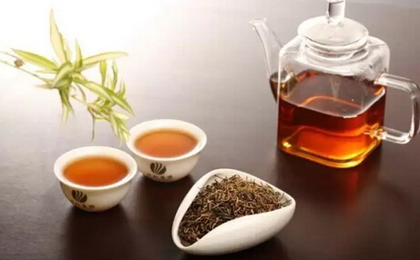 为什么茶会越喝越干呢,为什么茶会越喝越甜