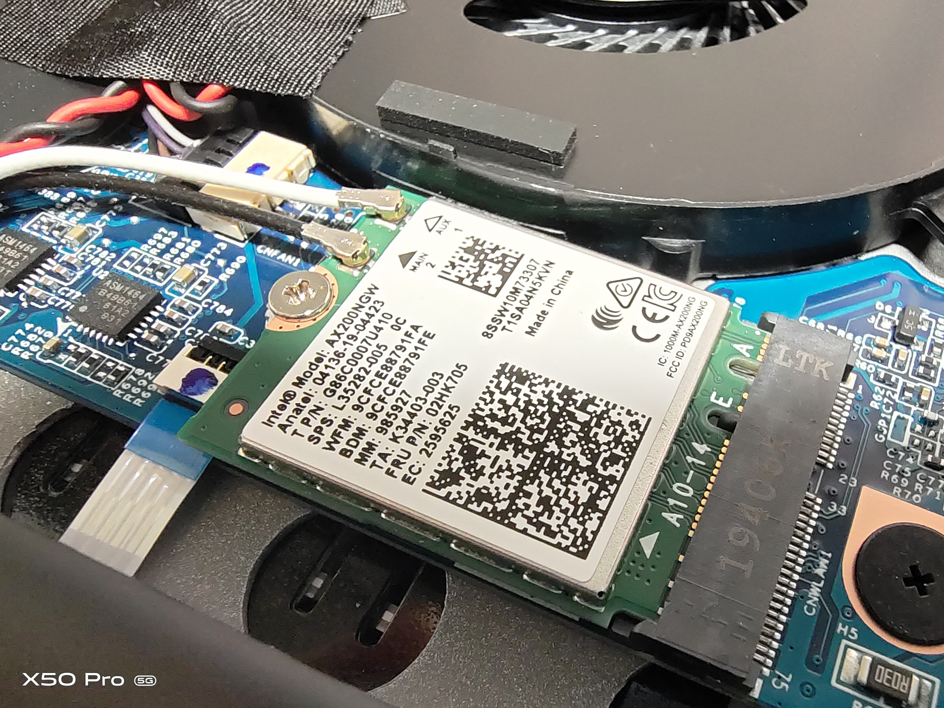 机械革命4060笔记本中正评测,机械革命code01