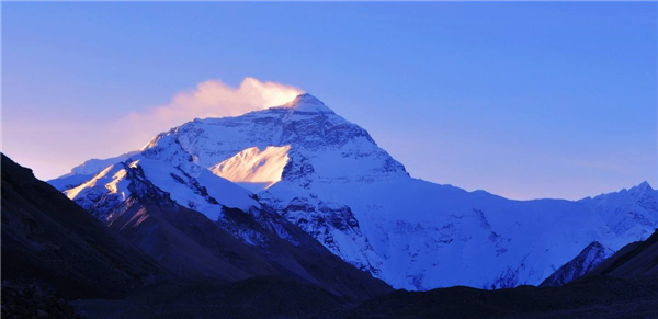 珠峰大本营到底值不值得去,珠峰大本营过夜高反严重吗