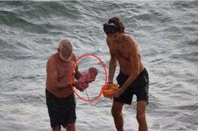 除了产房还能在哪里生孩子？一组图告诉你，大街和海里都可以