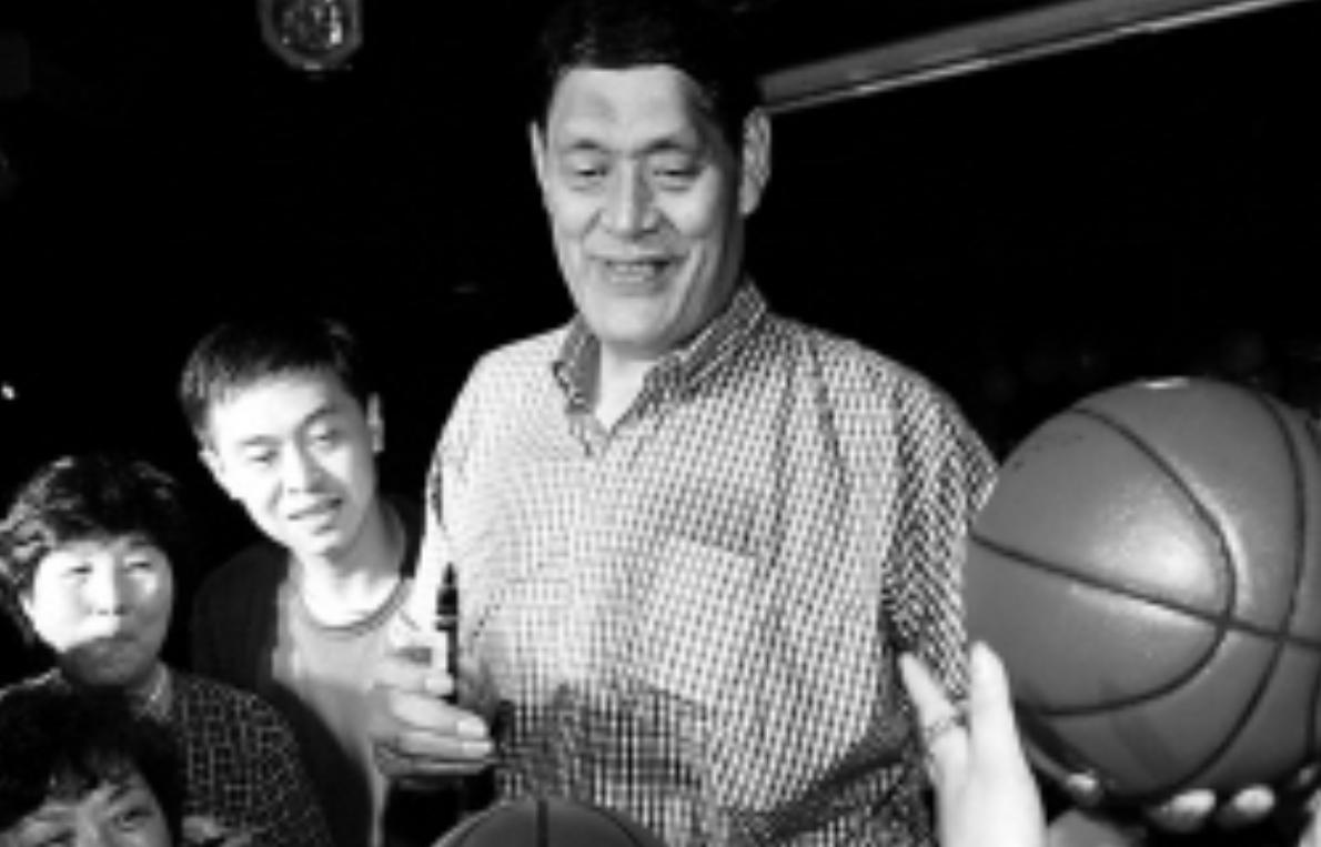 姚明穆铁柱郑海霞身高都是多少,穆铁柱和郑海霞上榜