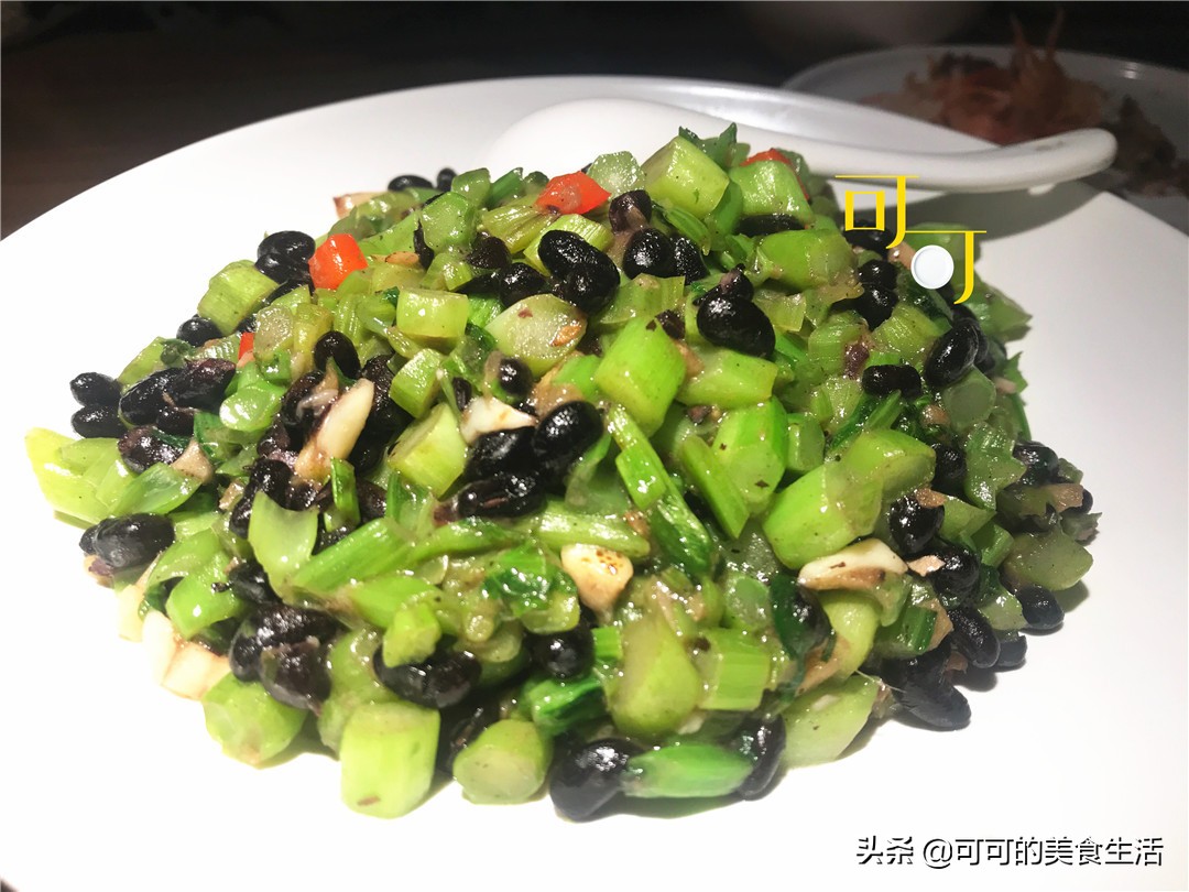 可可春节广西之旅：桂小厨里吃桂菜，4个人284元，最爱柠檬鸭