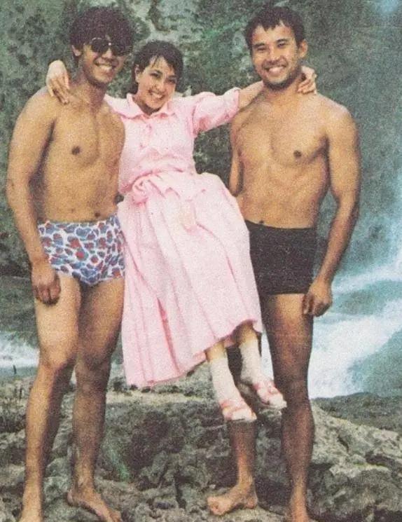 刘晓庆究竟有多少钱,六十五岁刘晓庆回老家买墓地