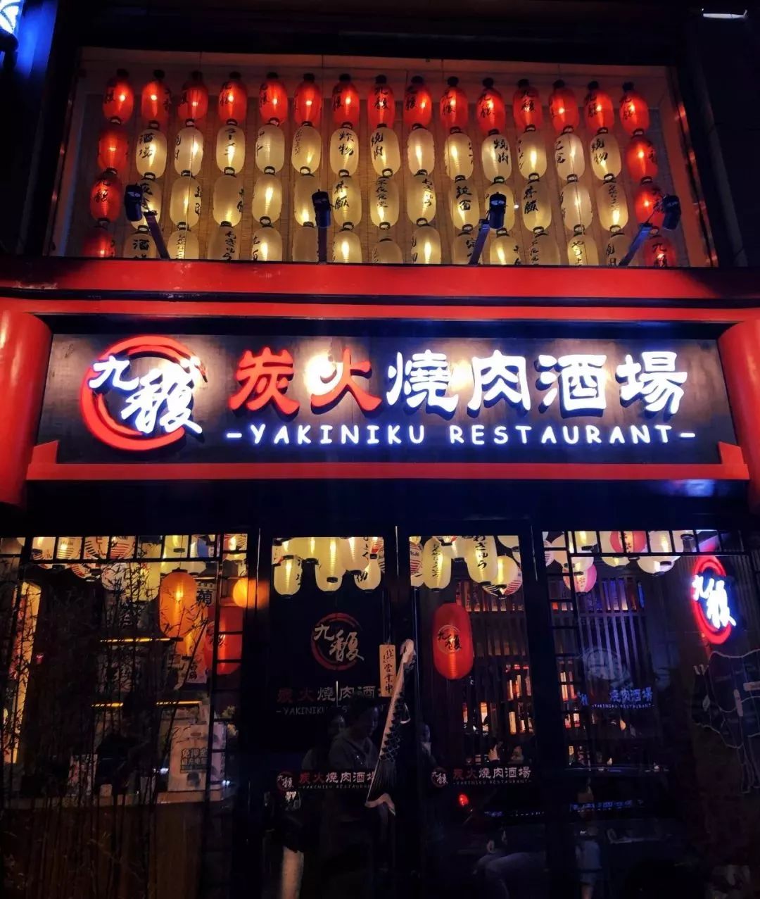 无锡小龙虾夜市,无锡小龙虾海鲜烧烤推荐