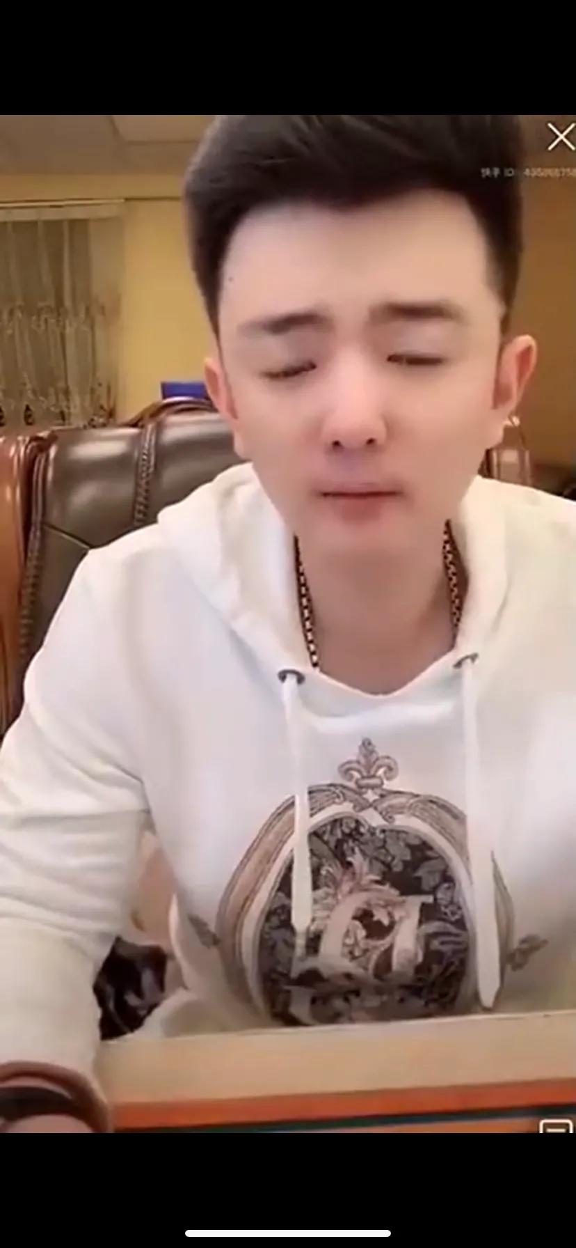 女主播大尺度玩游戏劈腿*光春**大泄!狗老师专场二驴被封!