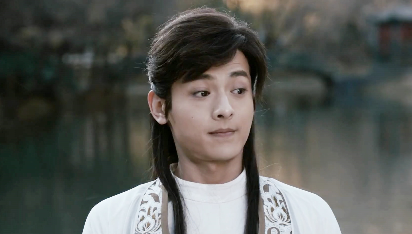 新版天龙八部王语嫣选择了慕容复,天龙八部王语嫣评价乔峰和慕容复