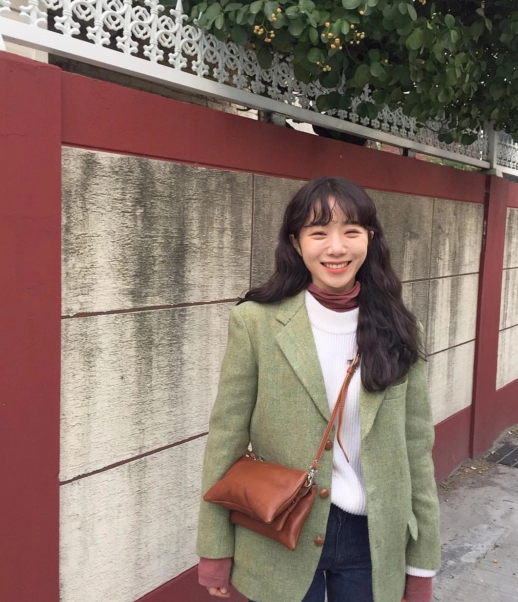 懒卷短发,懒卷是什么意思