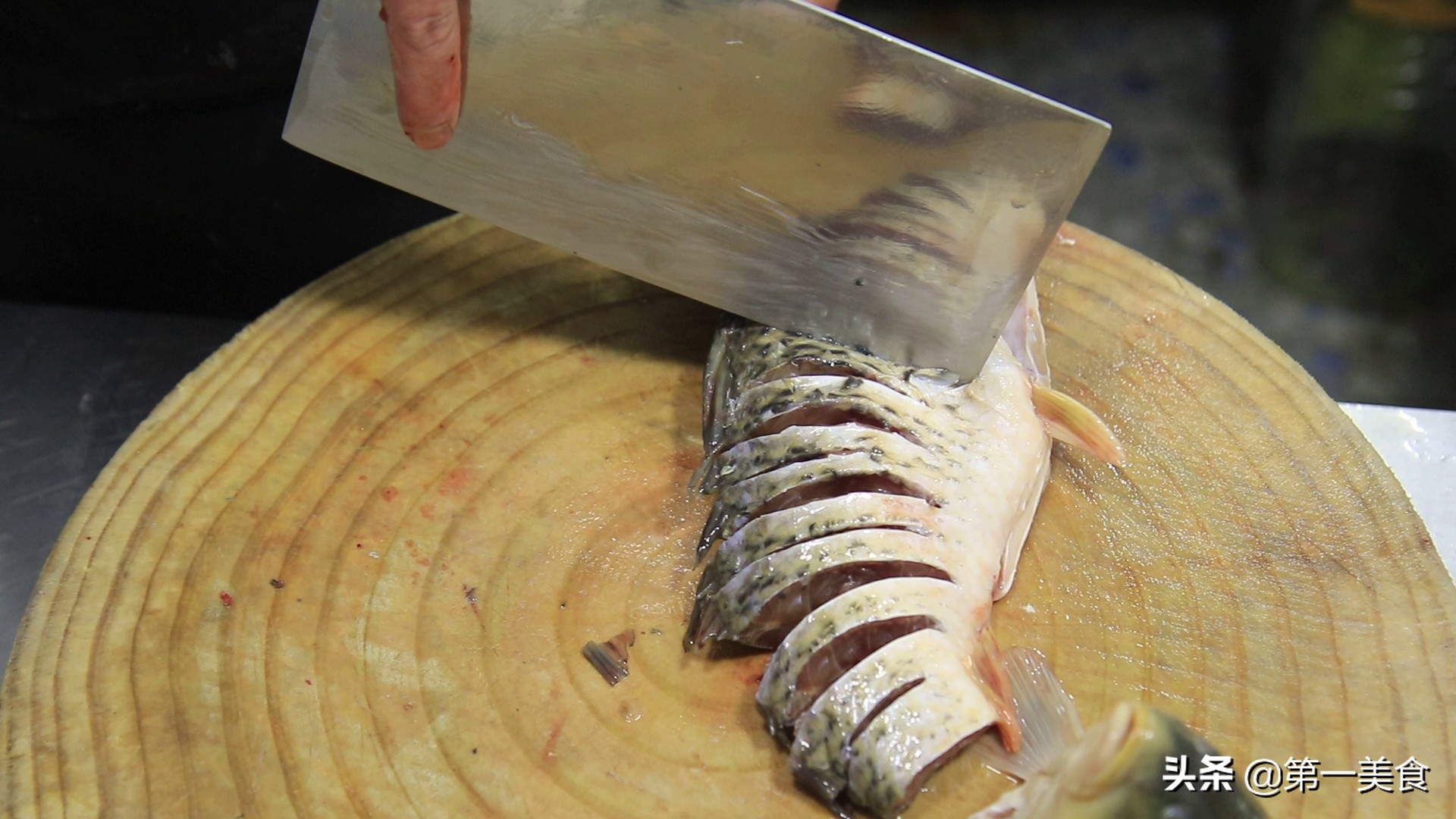 厨师长教你一个简单做鱼的方法,厨师做鱼视频教程大全