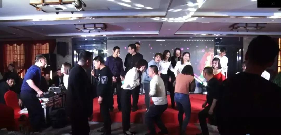 最牛装饰公司展厅布置,最牛网红装饰公司