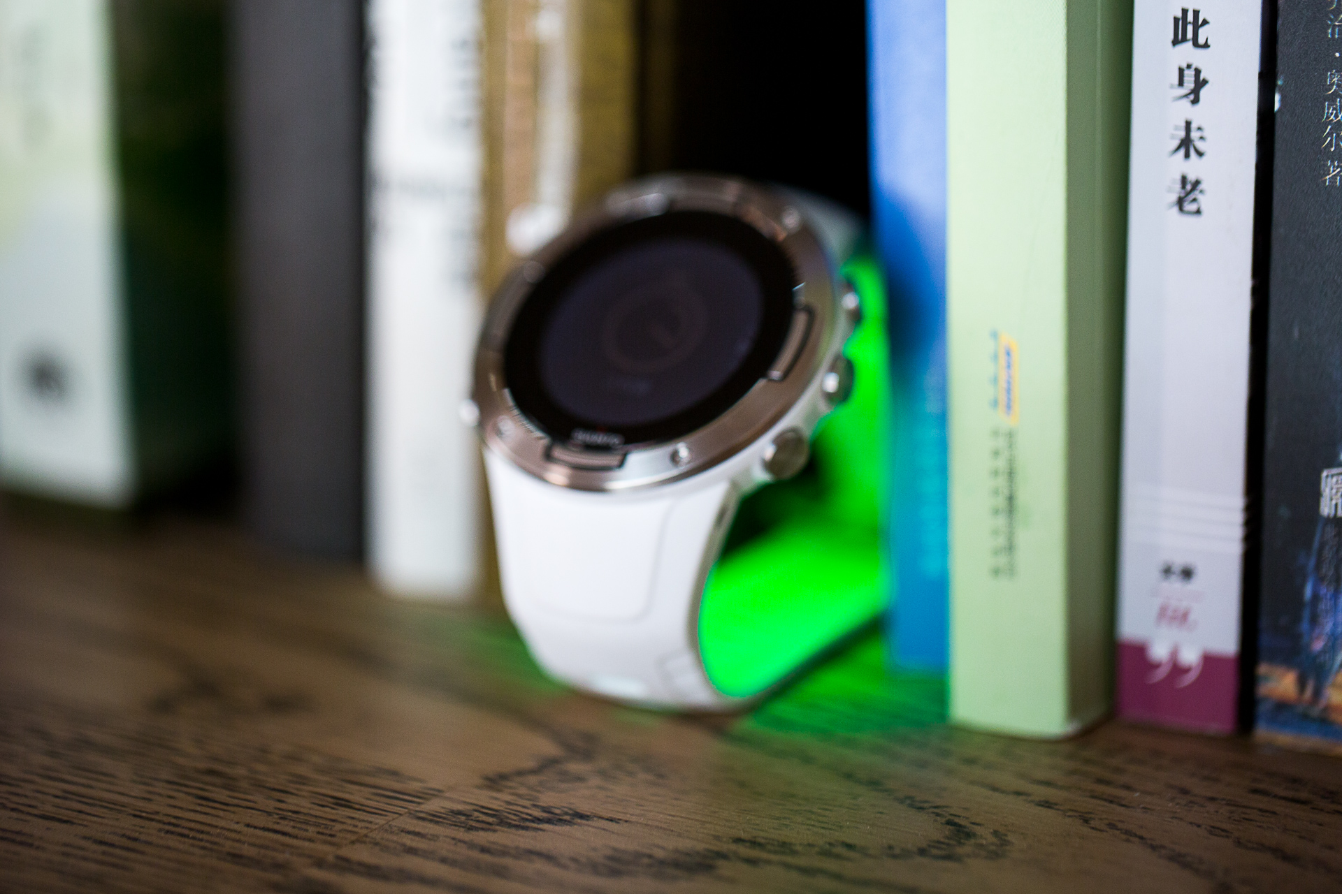 颂拓5手表运动模式表盘功能介绍,suunto颂拓5智能运动手表