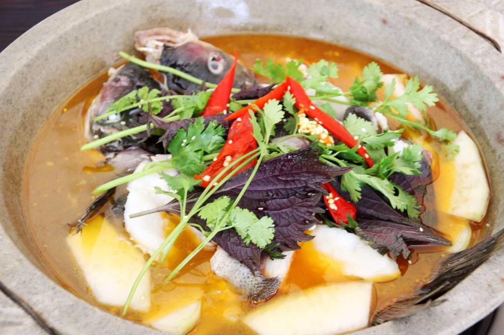 蒸汽石锅鱼实体店视频,石锅鱼正宗加盟