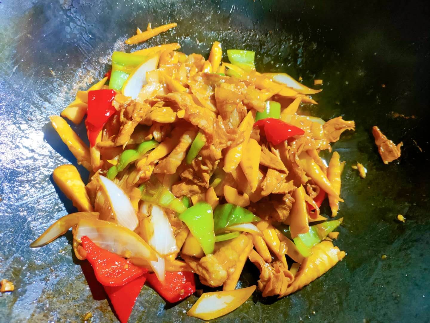 箭笋怎么做好吃？刚哥教你，简单易学、浓郁鲜香、好吃又下饭