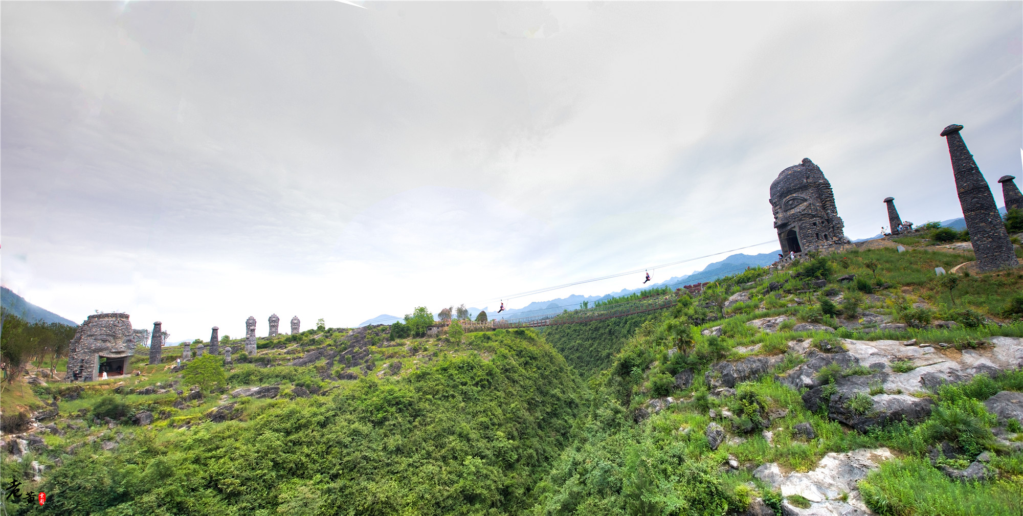 酉阳叠石花谷生命之源,酉阳叠石花谷景区4月份开花