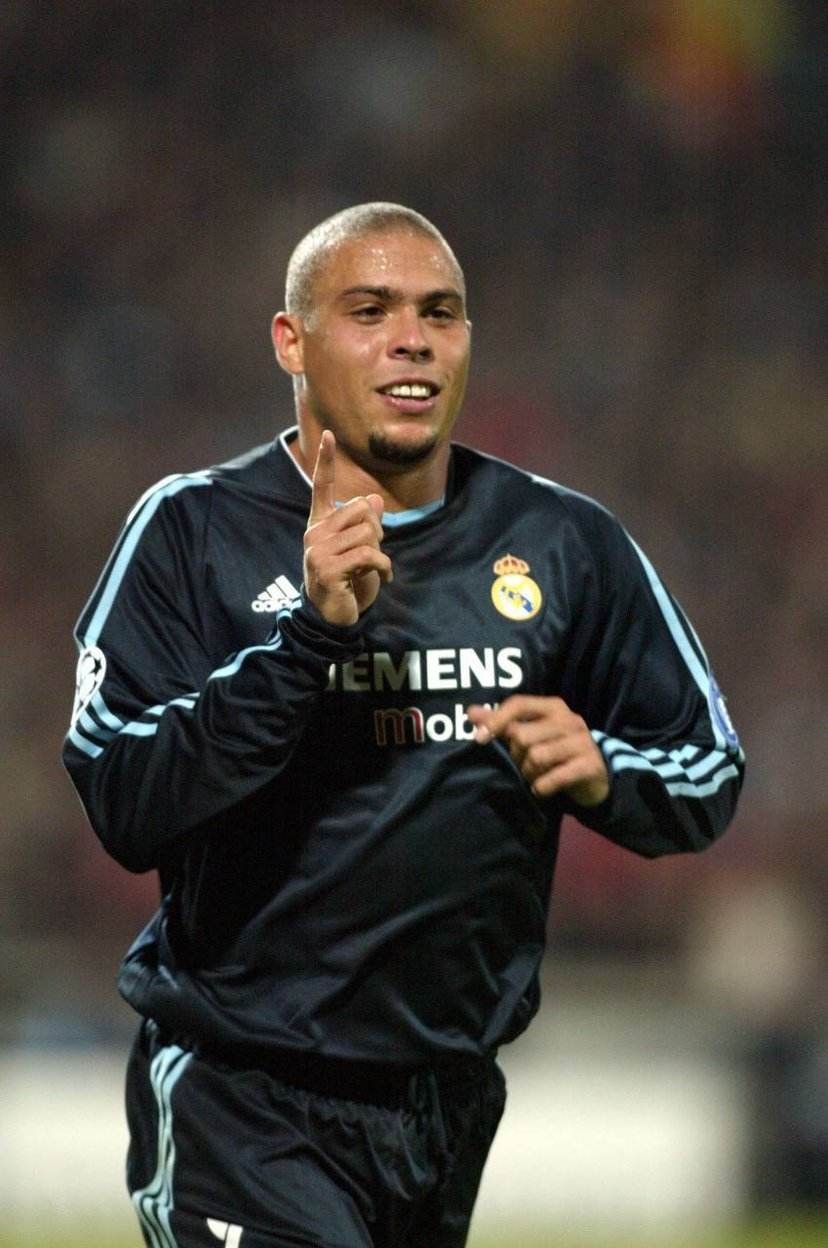 罗纳尔多外星人经典传奇,外星人罗纳尔多