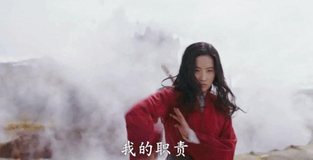 从讲中式英语的土气*妞小**到当迪士尼女主，她凭什么？